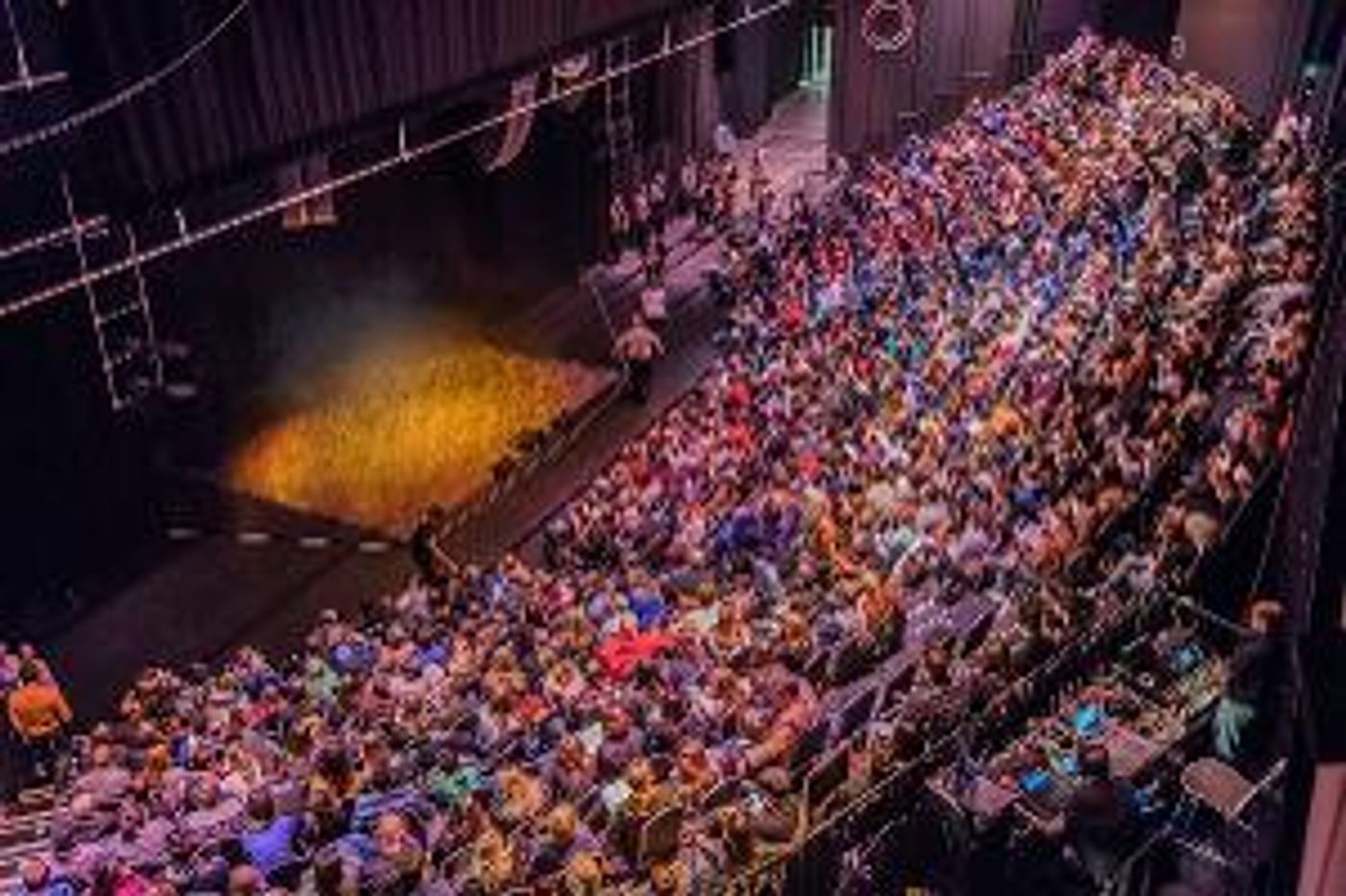 Starlight Brings More Laughs Than Ever With The 2022 Starlight Indoors Series  Image