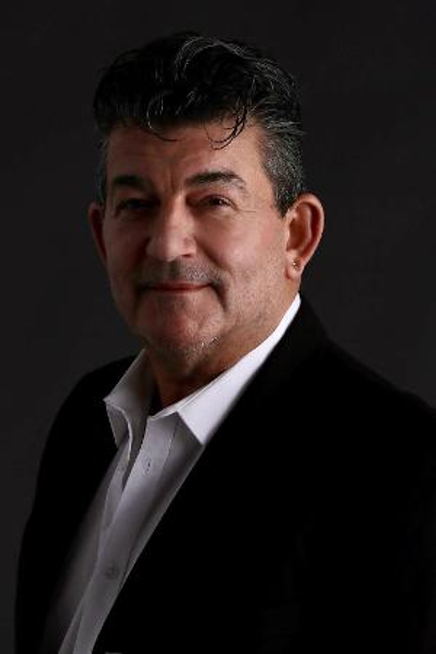 John Altman Joins THE MOUSETRAP 70th Anniversary Tour  Image