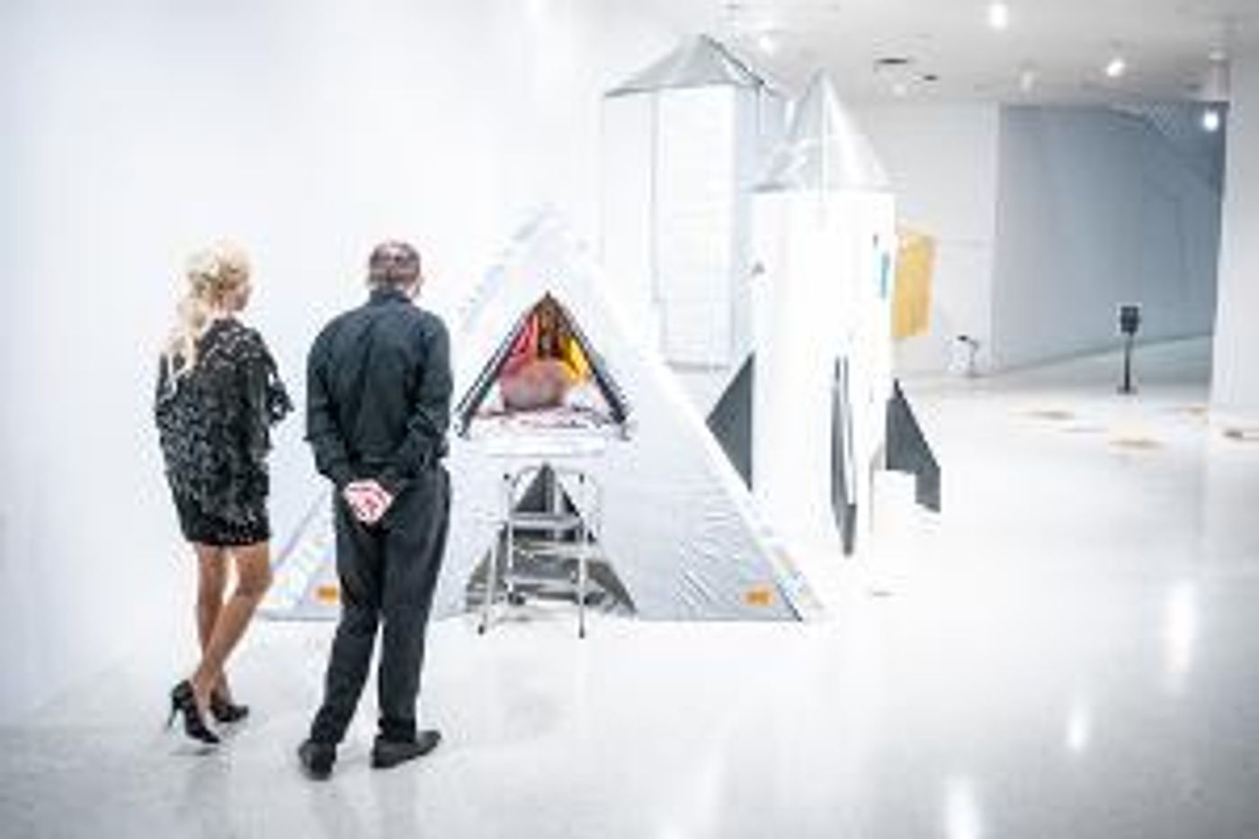 Philanthropy And Fashion Made For An Elegant Evening At FAB's BLACK & WHITE: A NIGHT AT THE MUSEUM  Image