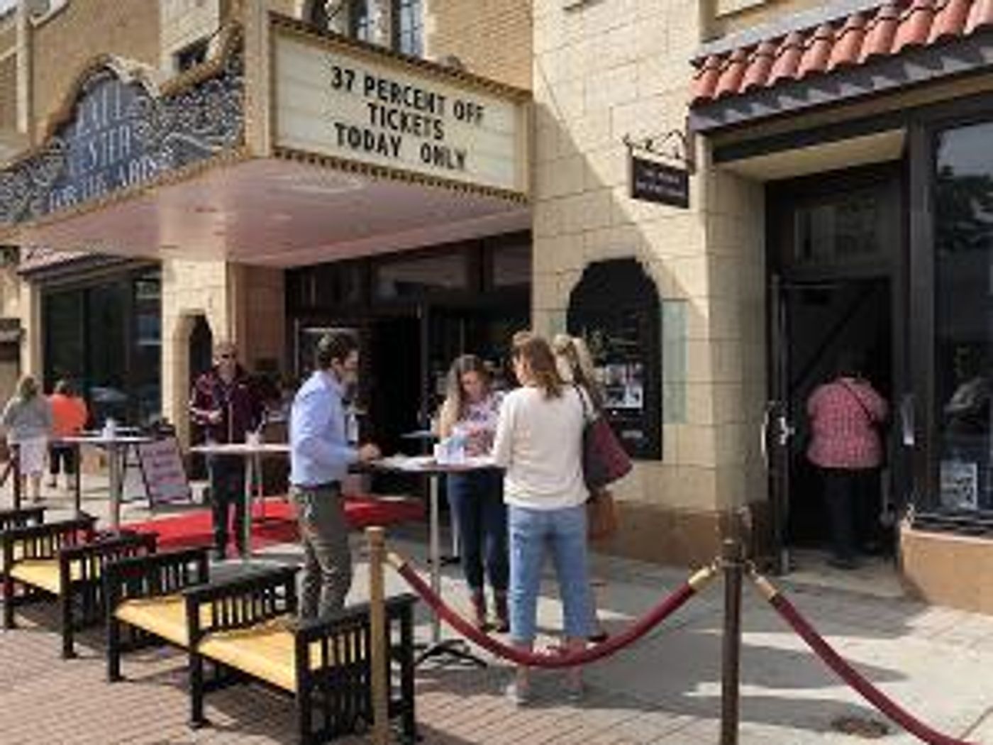 Everyone Saves Big At Raue Center's Member Appreciation & Discount Night  Image