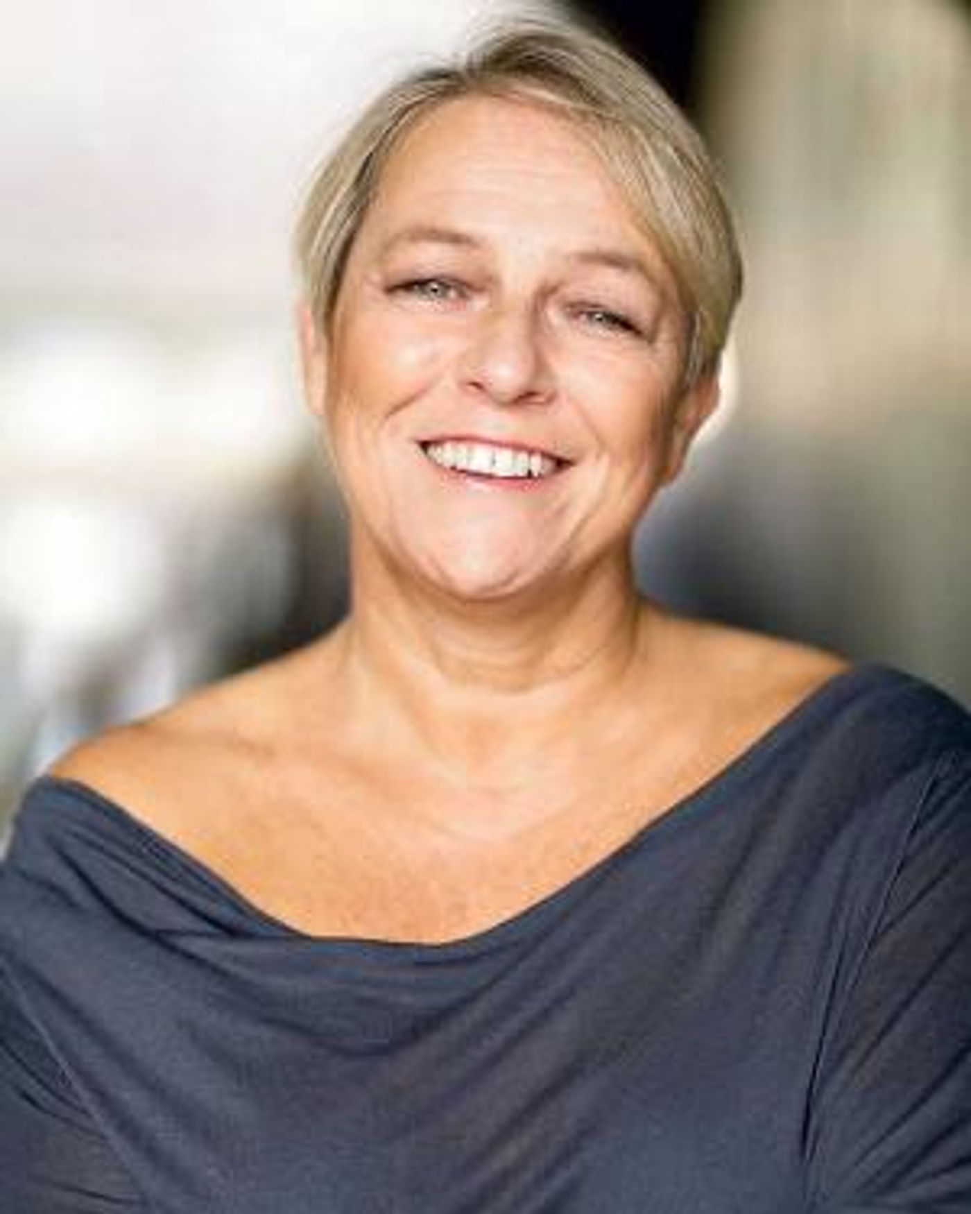 Eva Fontaine and Susie McKenna Will Lead the UK Premiere of Tanya Barfield's BRIGHT HALF LIFE at the King's Head Theatre  Image