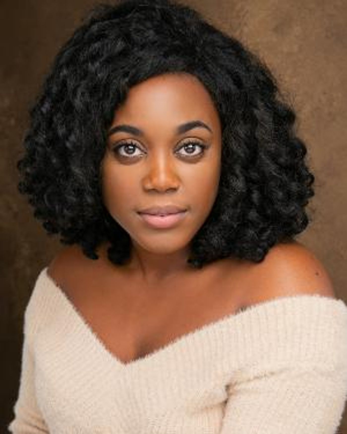 Video: Georgina Onuorah Star Of THE WIZARD OF OZ At Curve Leicester, Sings 'Over The Rainbow'  Image