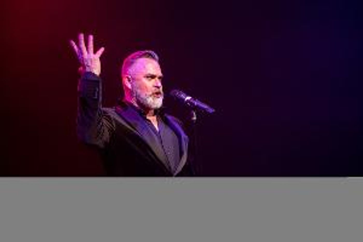 Dale Burridge Makes A Return To the Stage At AT THE CROSSROADS  Image