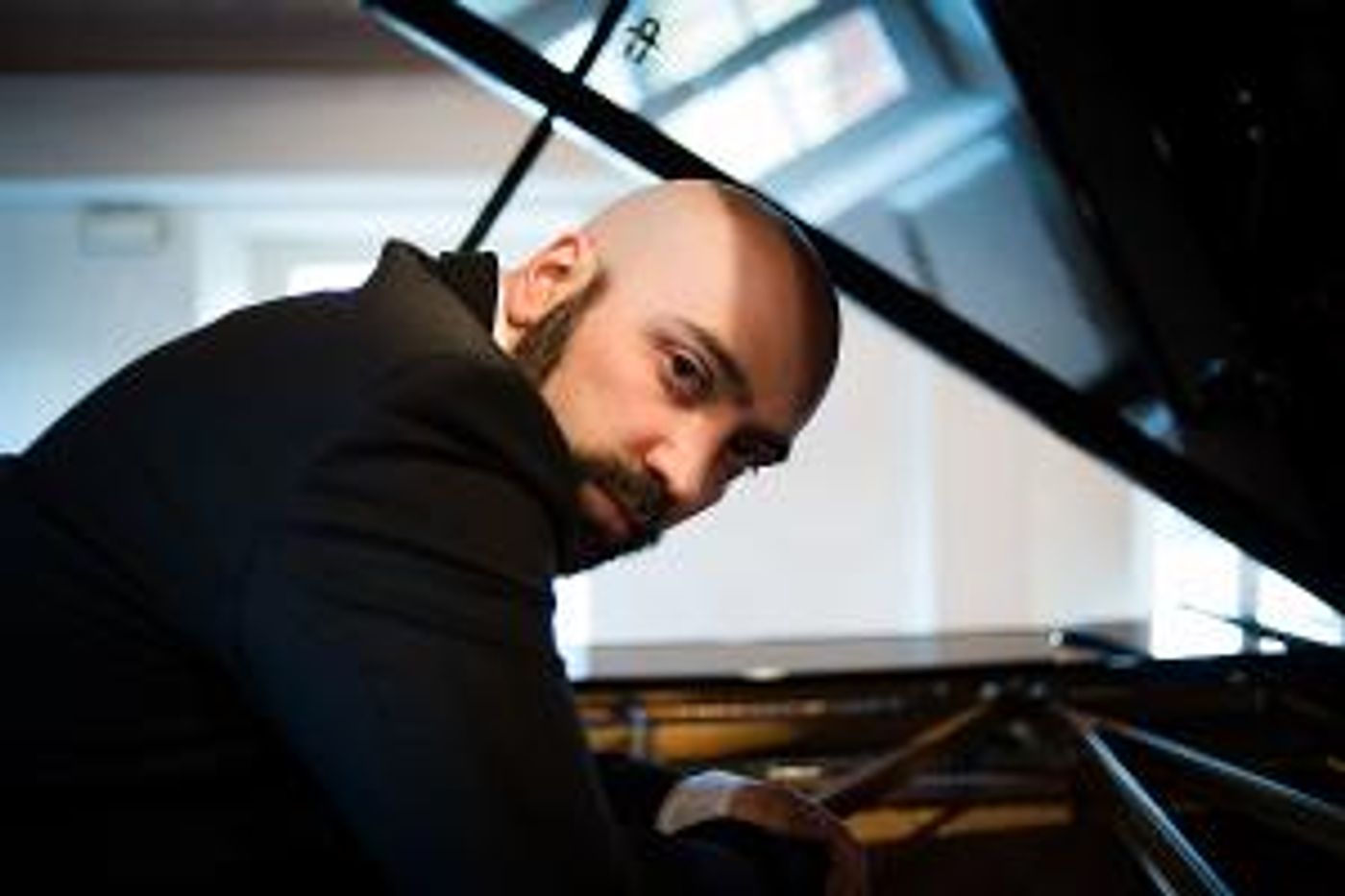 Steinway Society Presents Pianist Alessandro Deljavan in the Bay Area This Month  Image
