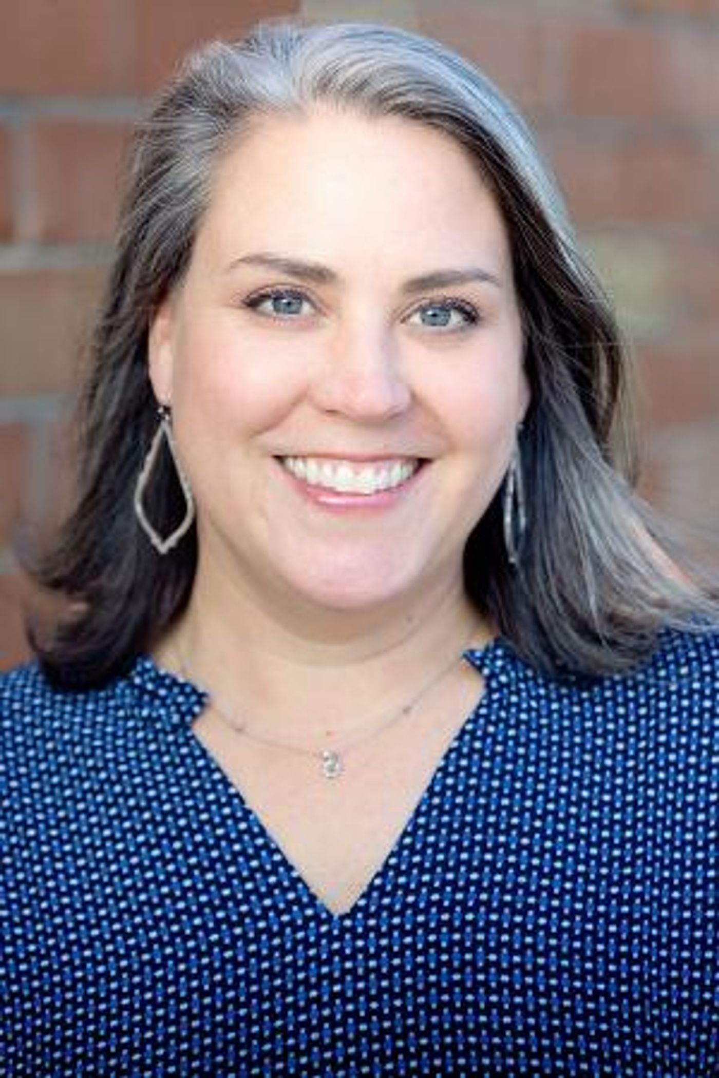 4th Wall Theatre Company Hires Multi-Talented Houston Mainstay Jennifer Dean As Its New Managing Director    Image