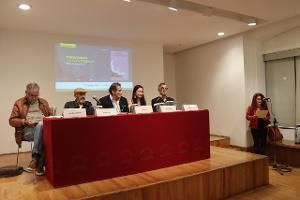 Presentan El Libro Miniaturas Y Otros Poemas Del Colombiano Mario Rey En La Sala Adamo Boari  Image