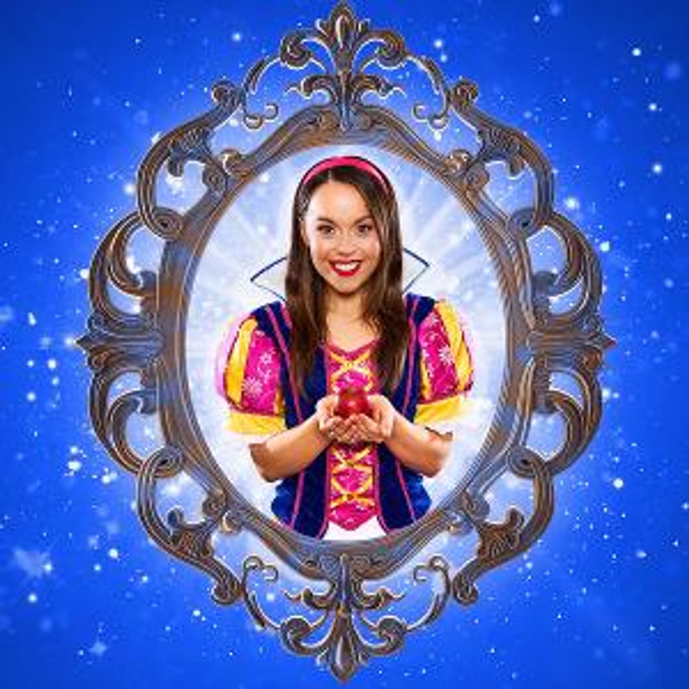 Evie Pickerill Will Lead SNOW WHITE Panto at Wolverhampton Grand  Image