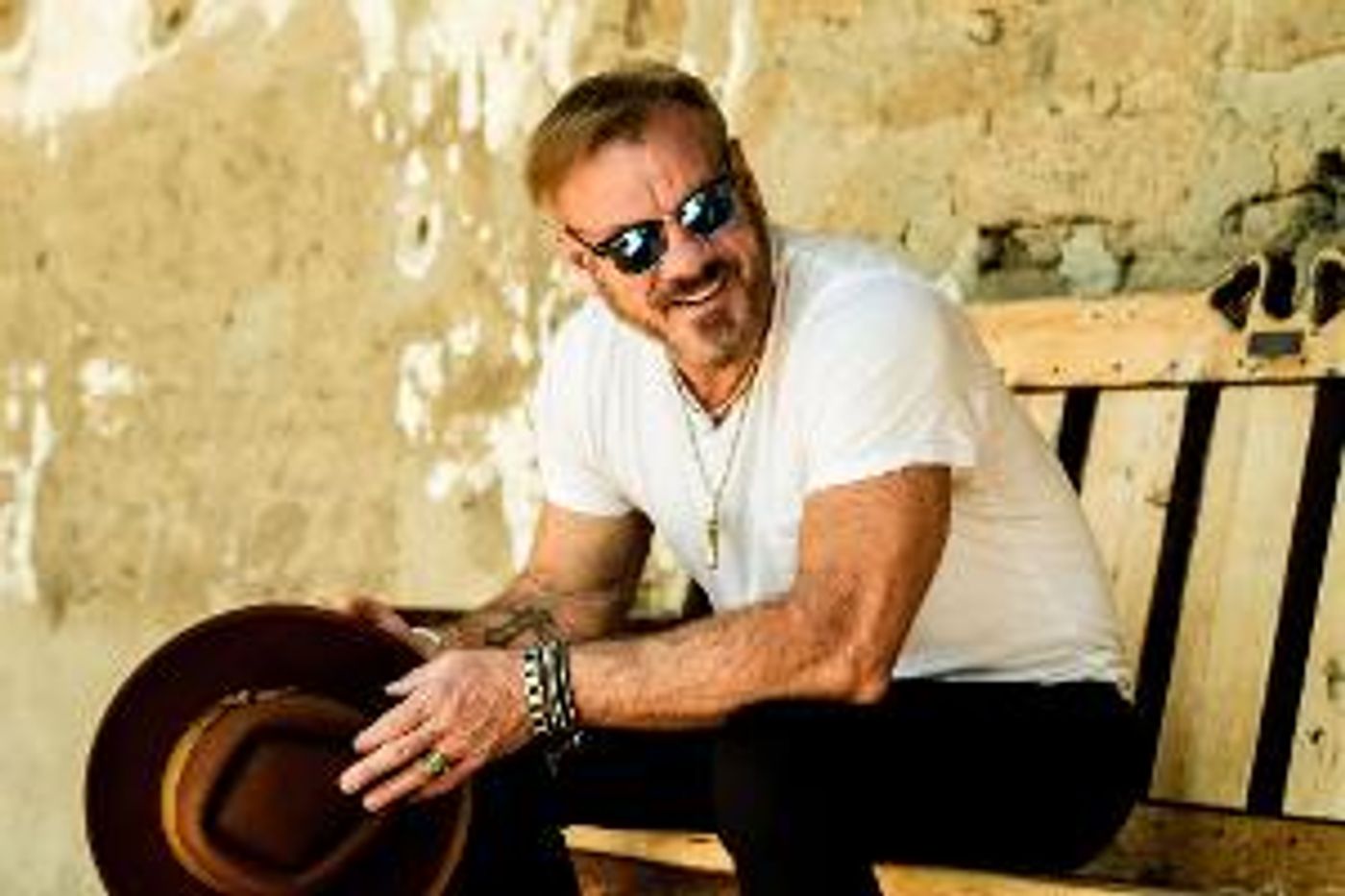 Country Billboard Chart-Topper Phil Vassar Comes To Raue Center!  Image