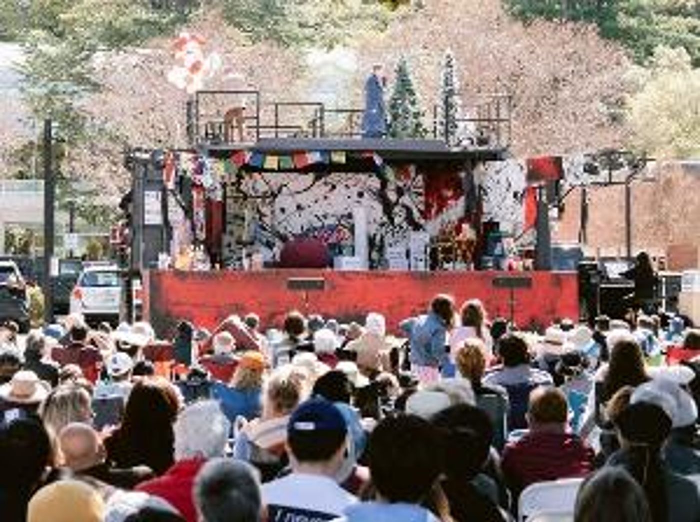 San Francisco Opera's 'Bohème Out Of The Box' Comes to the East Bay at Dublin's Emerald Glen Park Amphitheater  Image