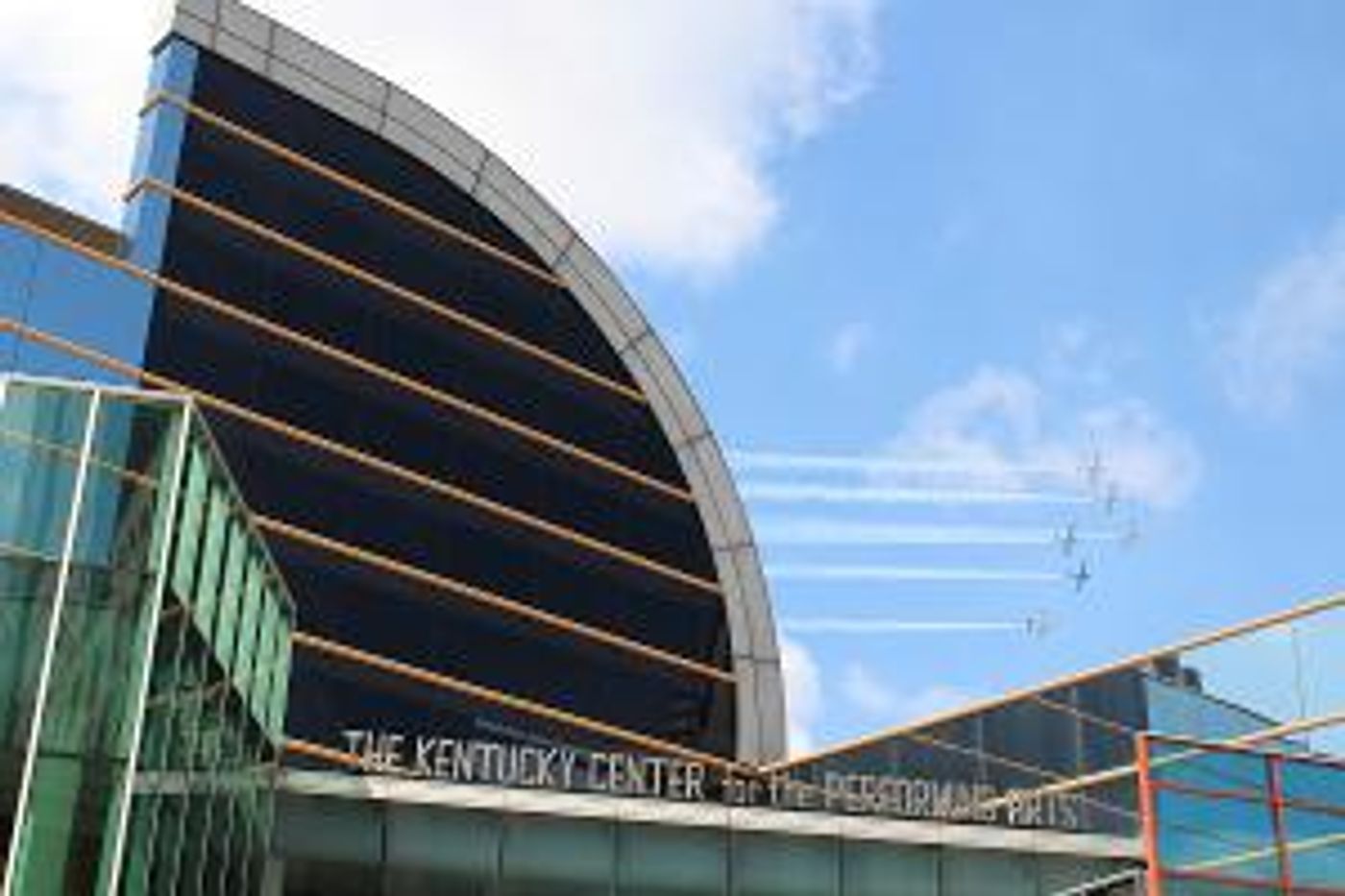 Kentucky Performing Arts Presents THUNDER AT THE KENTUCKY CENTER  Image