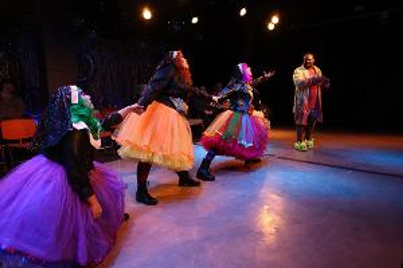 Hell In A Handbag's I PROMISED MYSELF TO LIVE FASTER Extends Through May 7  Image