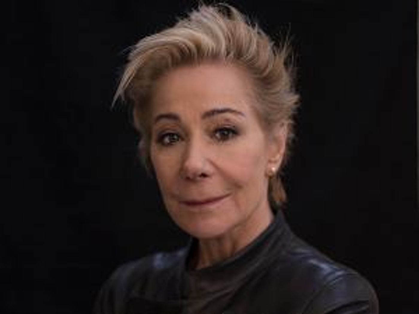 Listen: Zoe Wanamaker Talks Broadway, the West End, and More on LITTLE KNOWN FACTS  Image