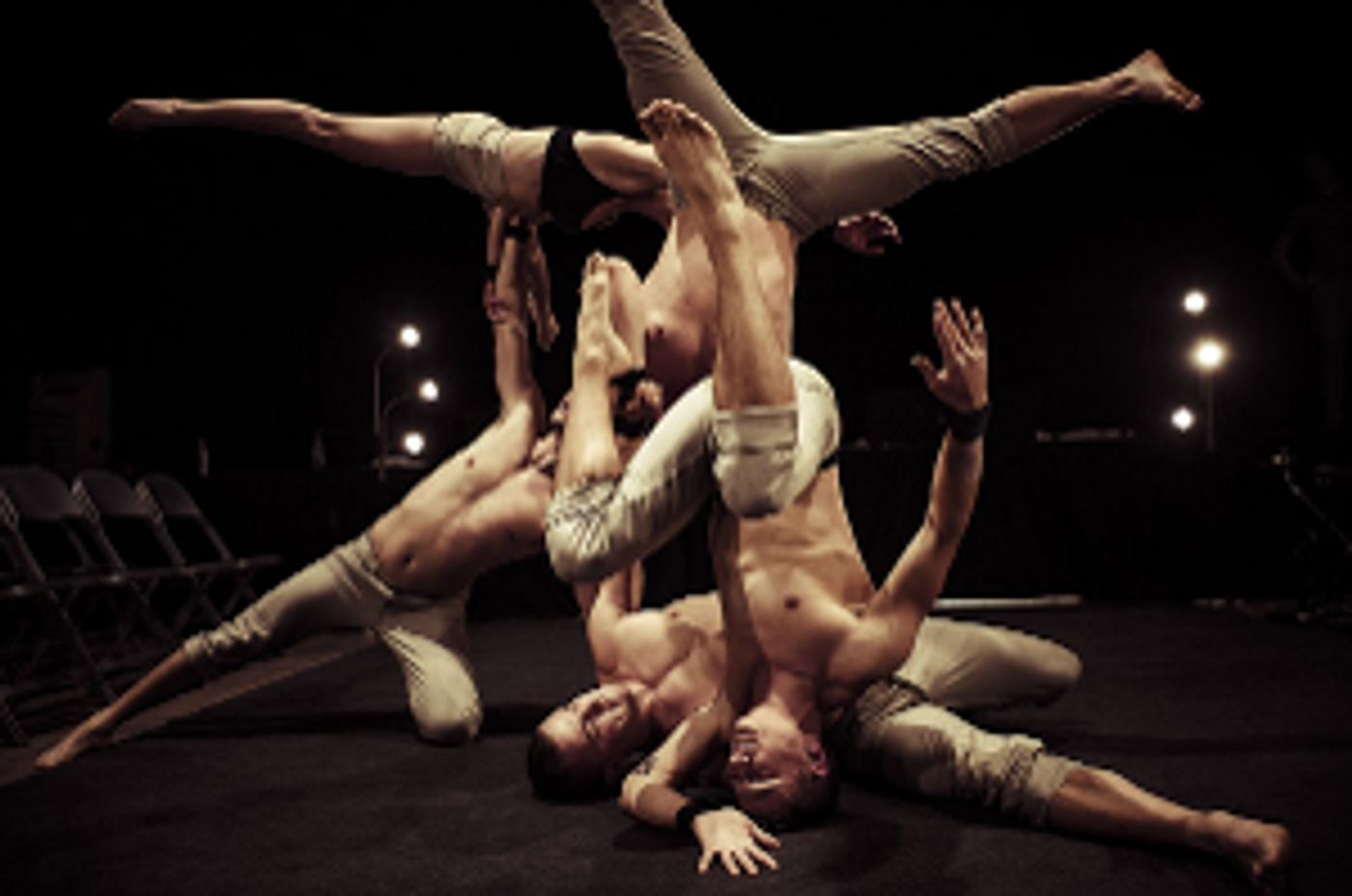 Gravity & Other Myths' A SIMPLE SPACE Combines Contemporary Circus And A Fistful Of Grit Into An Artform  Image