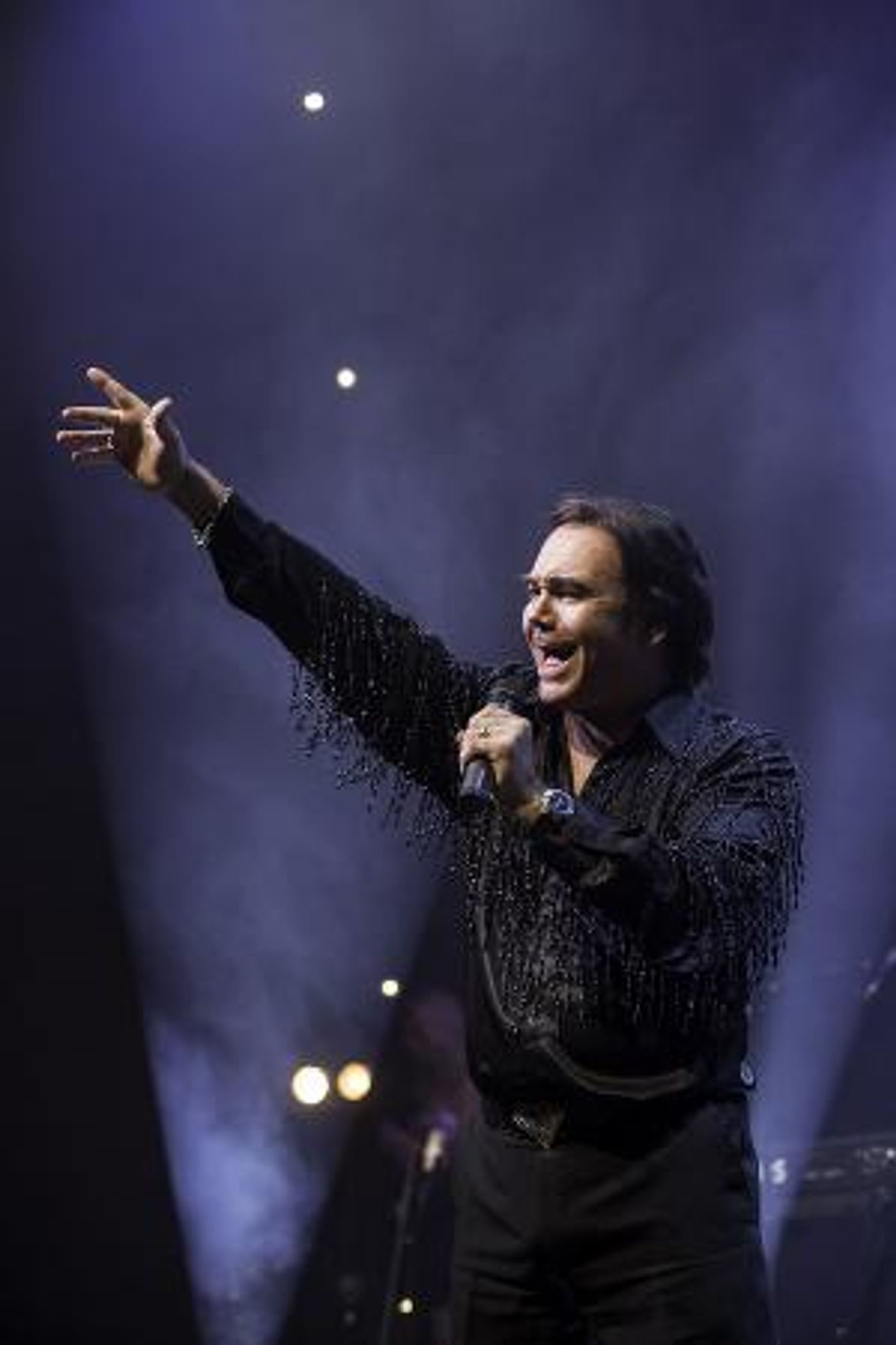 SWEET CAROLINE The Ultimate Tribute To Neil Diamond Will Make its West End Premiere  Image