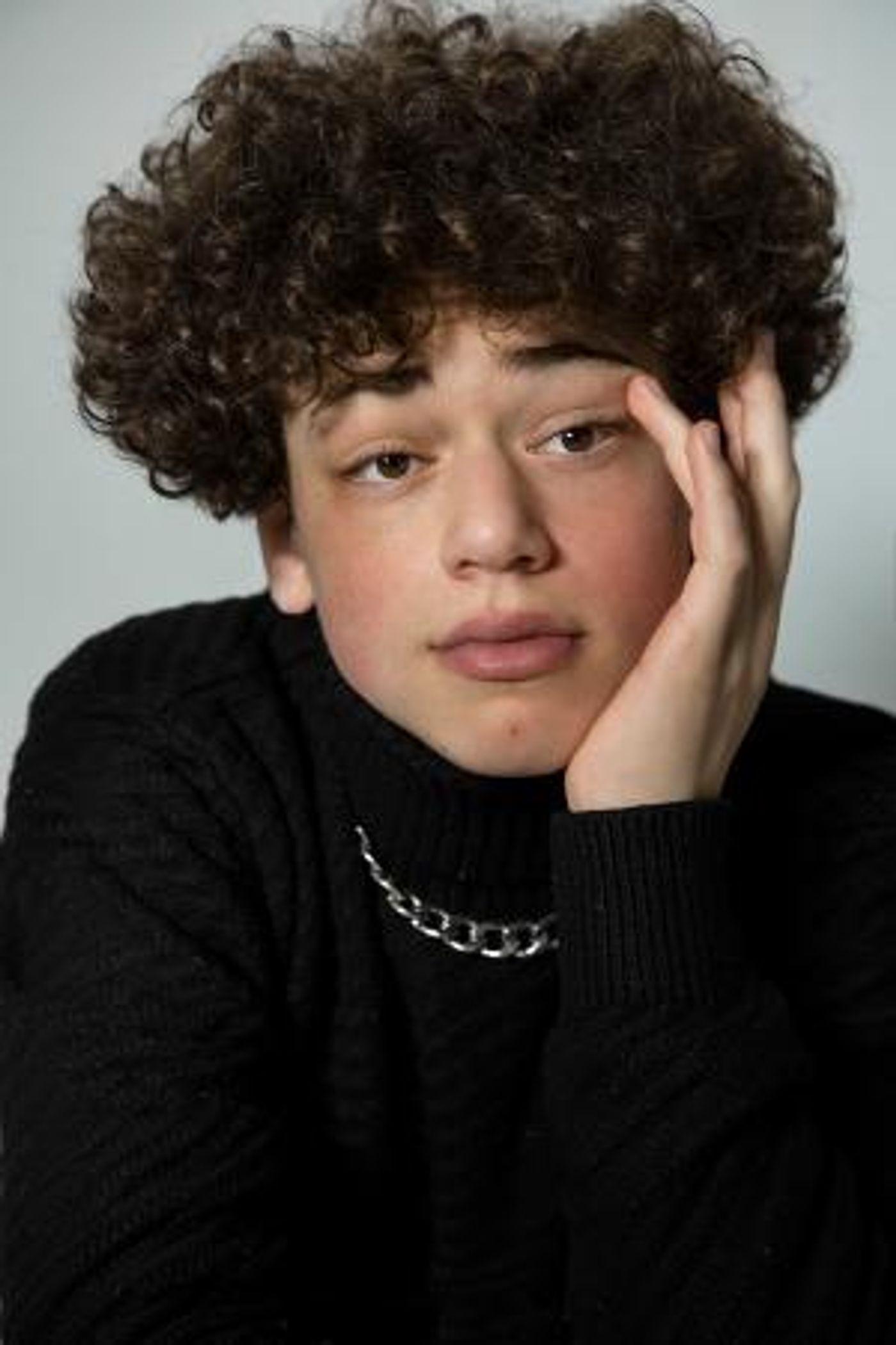 Listen: Julian Lerner Talks OLIVER! and More on LITTLE KNOWN FACTS  Image