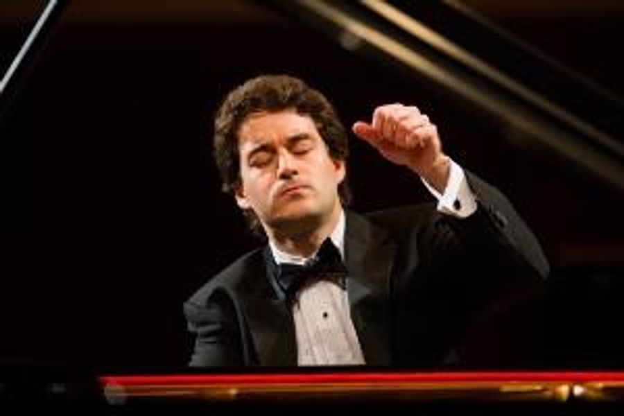 Star Pianist Alexei Tartakovsky To Perform At The Kaufman Music Center, Merkin Hall Image