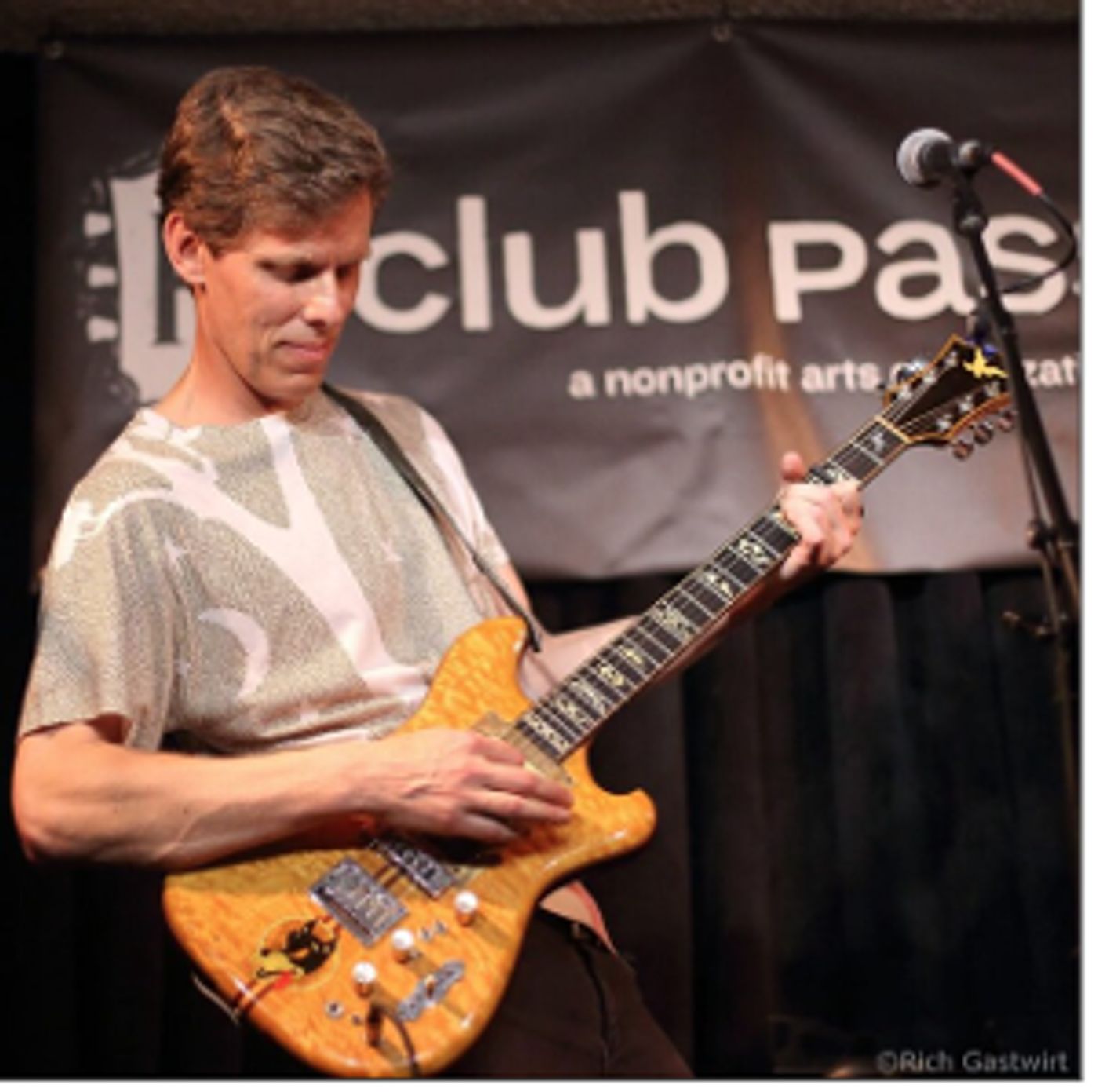New England Singer Songwriters Put Their Own Spin On Grateful Web Classics At Club Passim  Image
