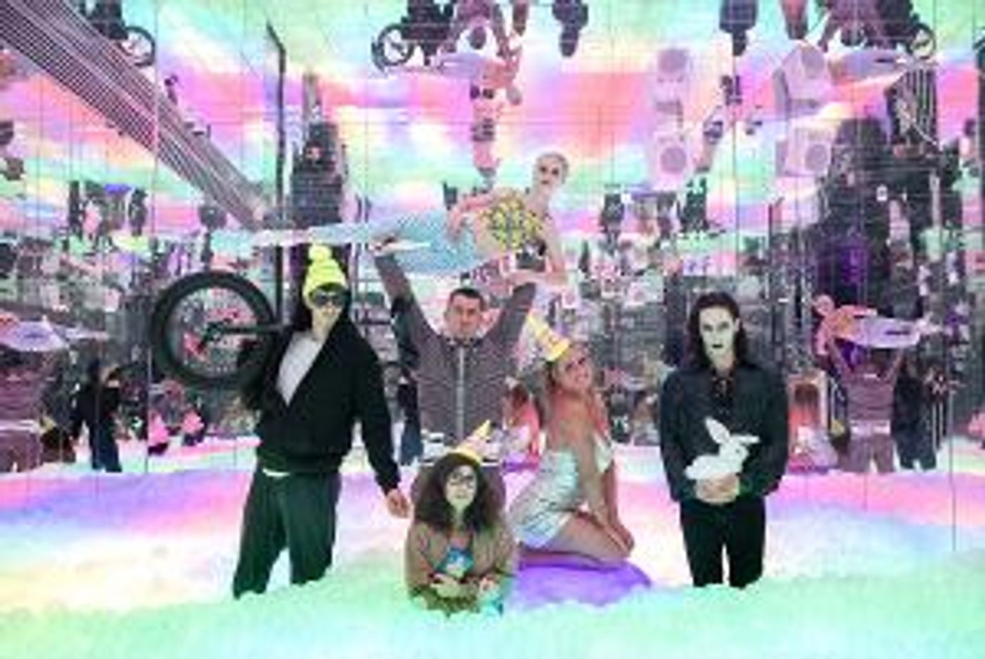 Underbelly Invite You To SOPHIE'S SURPRISE 29TH Edinburgh Fringe Festival 2023  Image