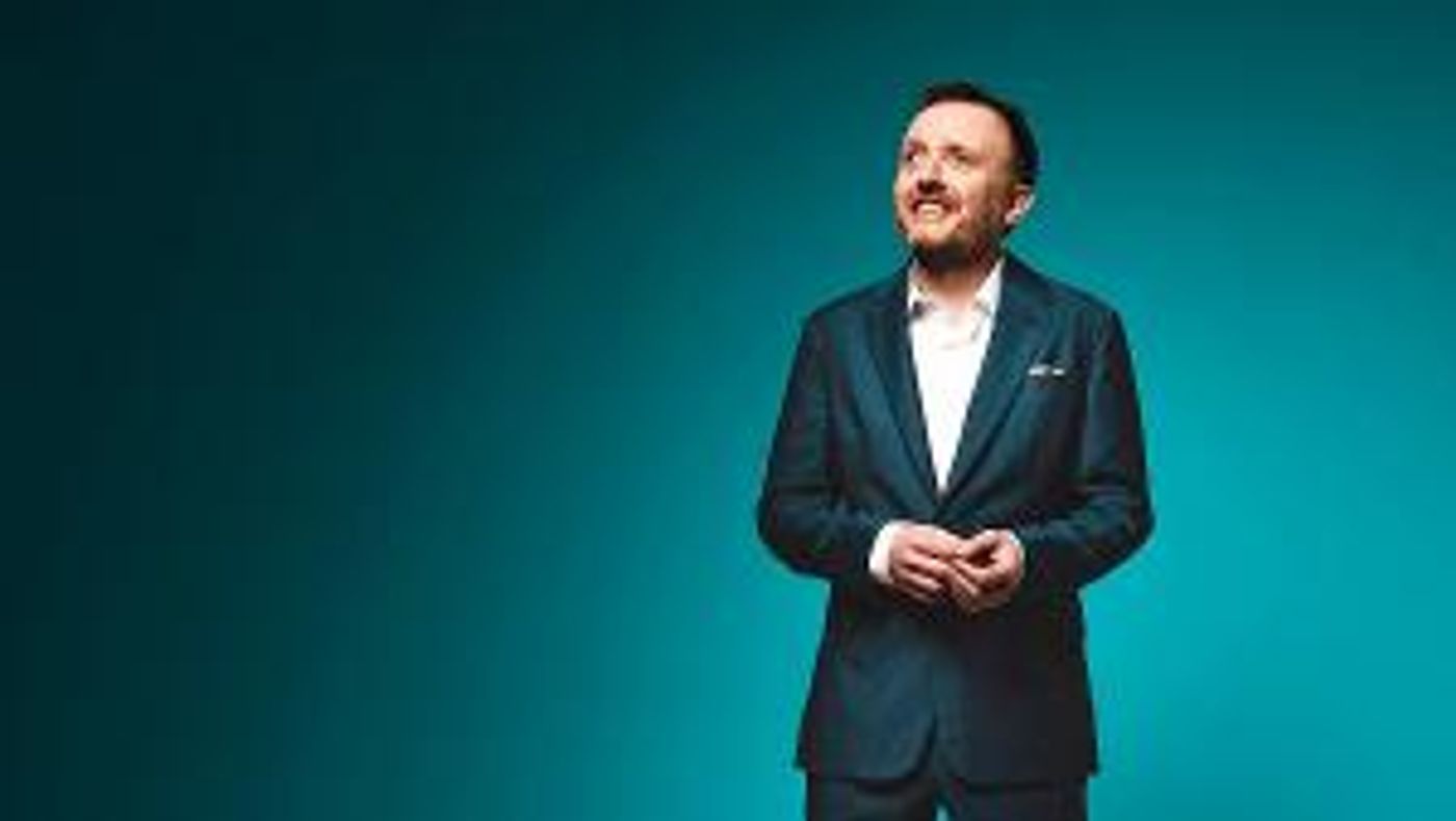 Chris McCausland Will Make Parr Hall Debut in 2024  Image