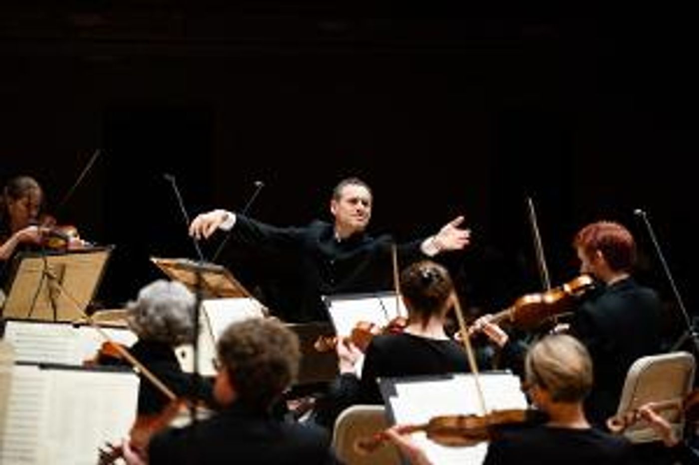 Jonathan Cohen Begins Role As Artistic Director Of The Handel And Haydn Society With Israel In Egypt  Image