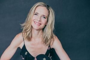 MARGARET CURRY In THE SPACE IN-BETWEEN: Thursday, November 30, 7:00PM At LAURIE BEECHMAN THEATRE!  Image