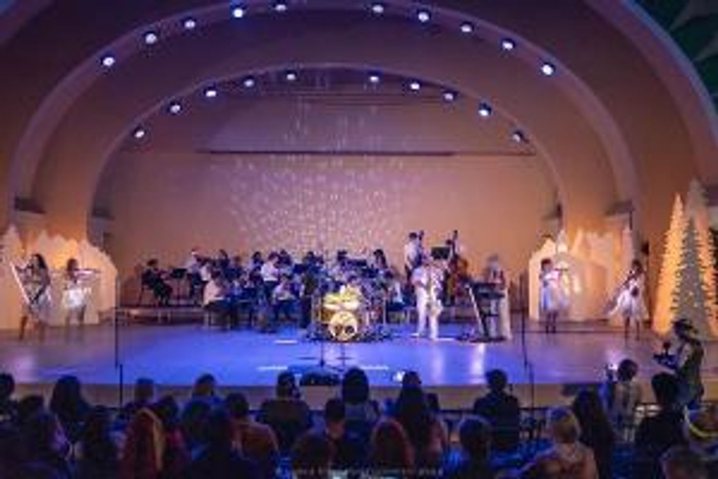 The 11th Annual VIOLECTRIC Holiday Show Rocks Lake Eola Park In Downtown Orlando On December 9  Image