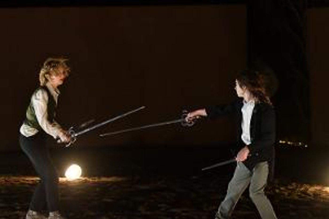 Upstart Crows of Santa Fe To Present WARS OF THE ROSES  Image