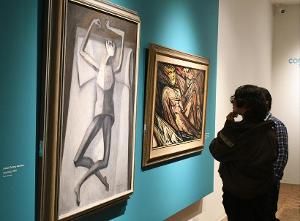 Conjuga La Muestra Entre Presencia Y Sentido: Las Formas De La Poética Multiplicidad De Técnicas, Materiales, Enfoques Y Sensibilidades  Image