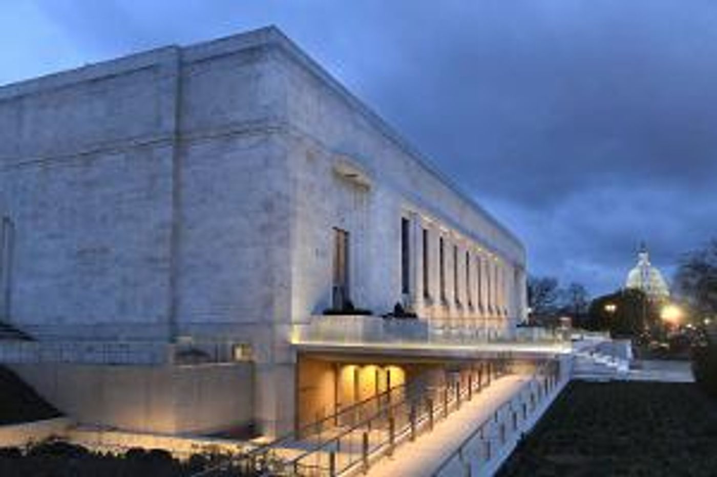 Folger Shakespeare Library To Open New Galleries, Café and Shop On June 21  Image
