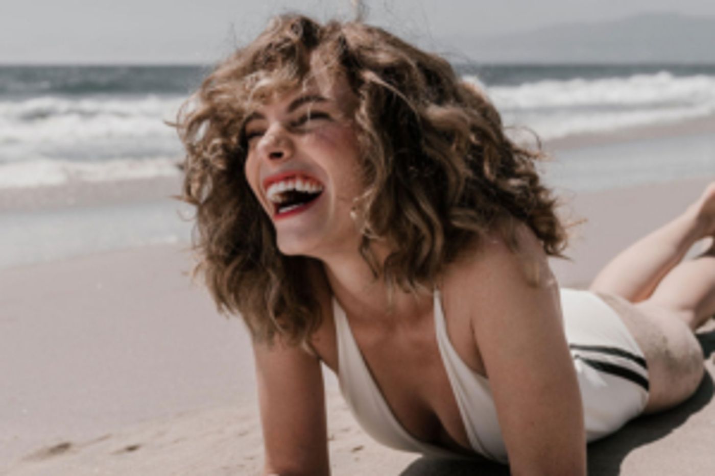 CYN Unveils New Single Never-ending Summer  Image