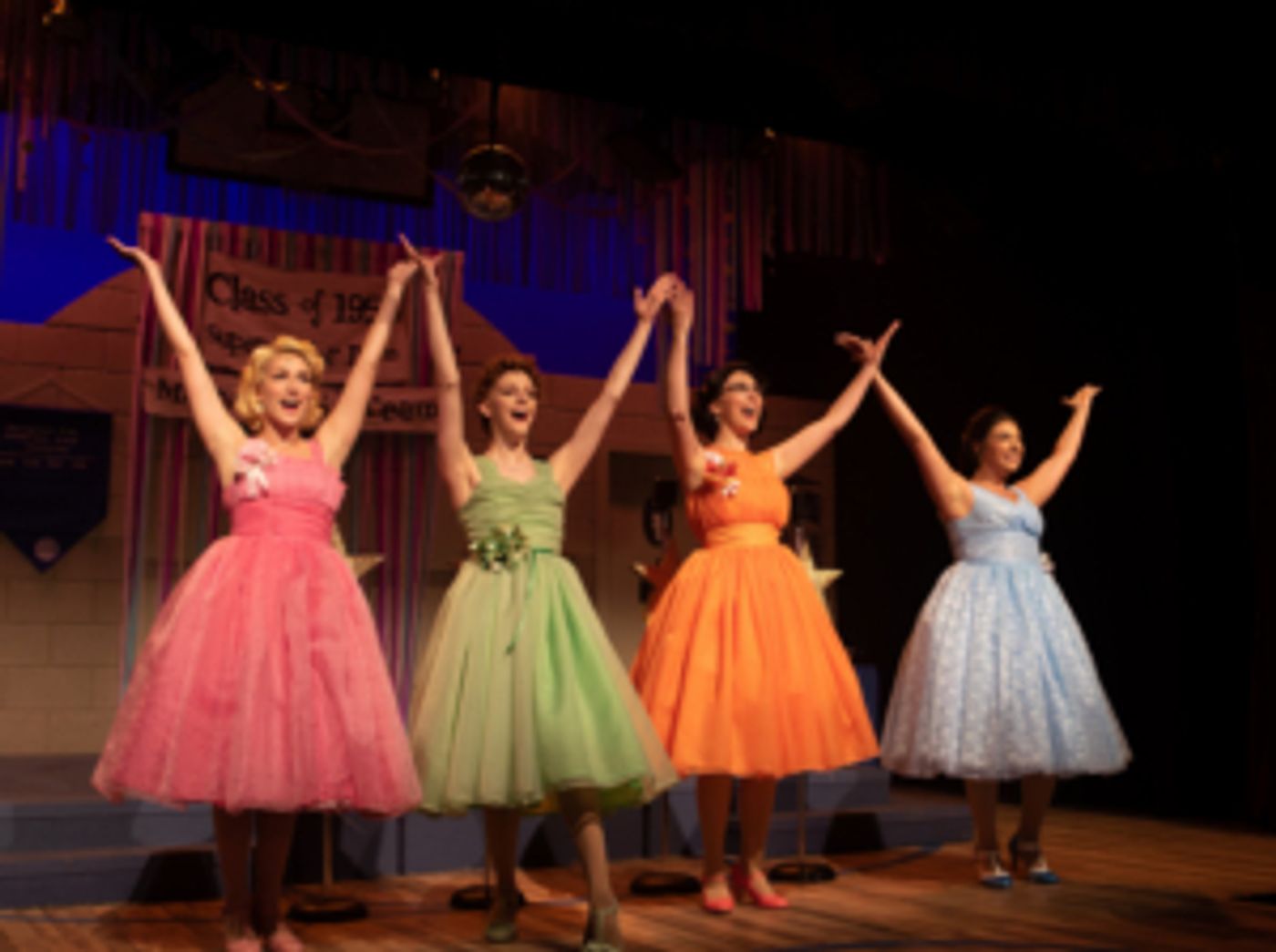 New London Barn Playhouse Announces THE MARVELOUS WONDERETTES  Image