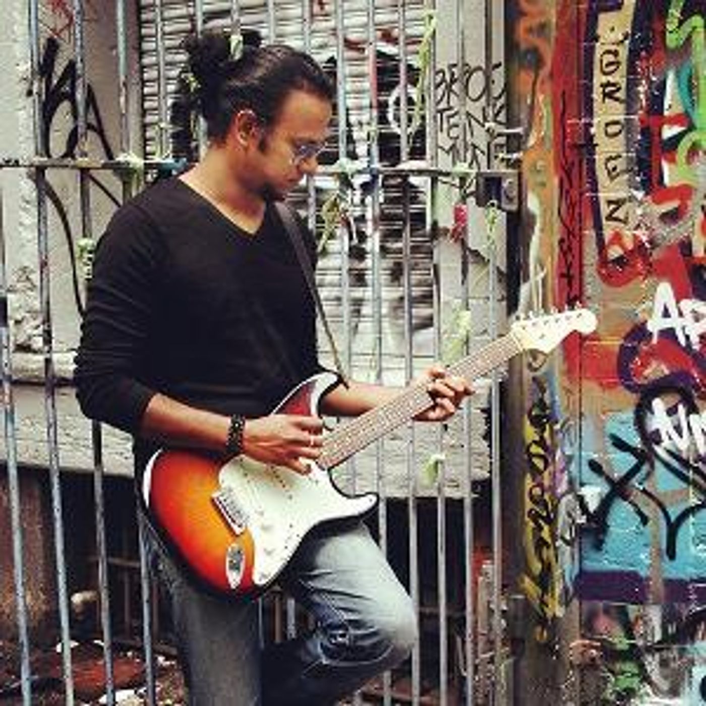 Ash Ravens Reflects On Toxic Relationships With “Beautiful Lies”  Image