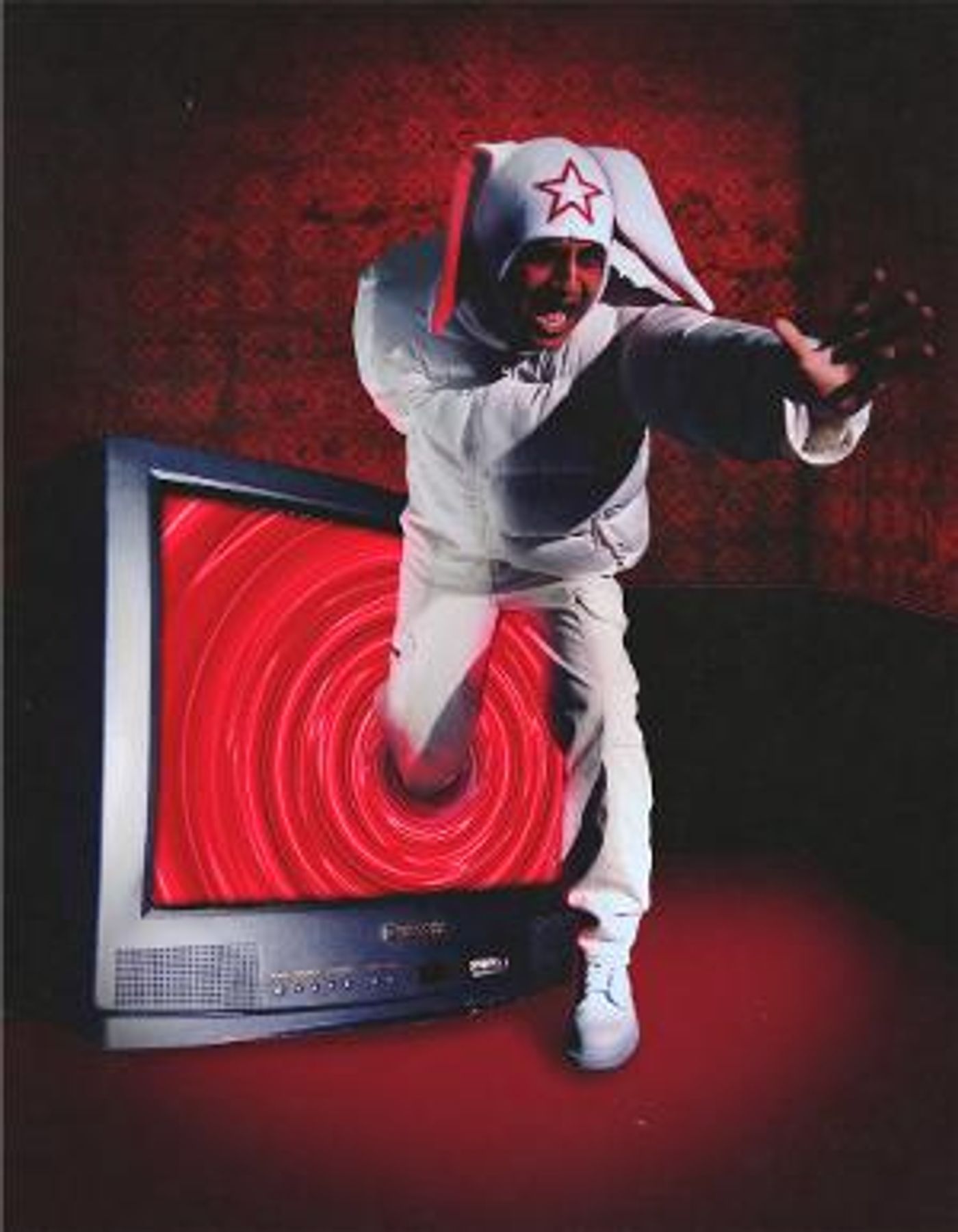 Curtis Waters Releases Videos for 'Psycho Icon' & 'Bad Mood'  Image