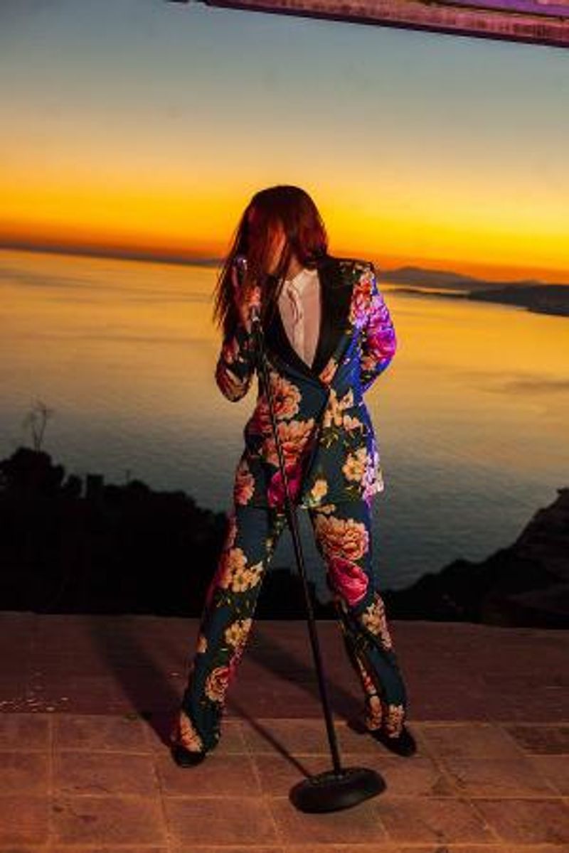 Courtney Hadwin Releases New Single 'That Girl Don't Live Here' Image