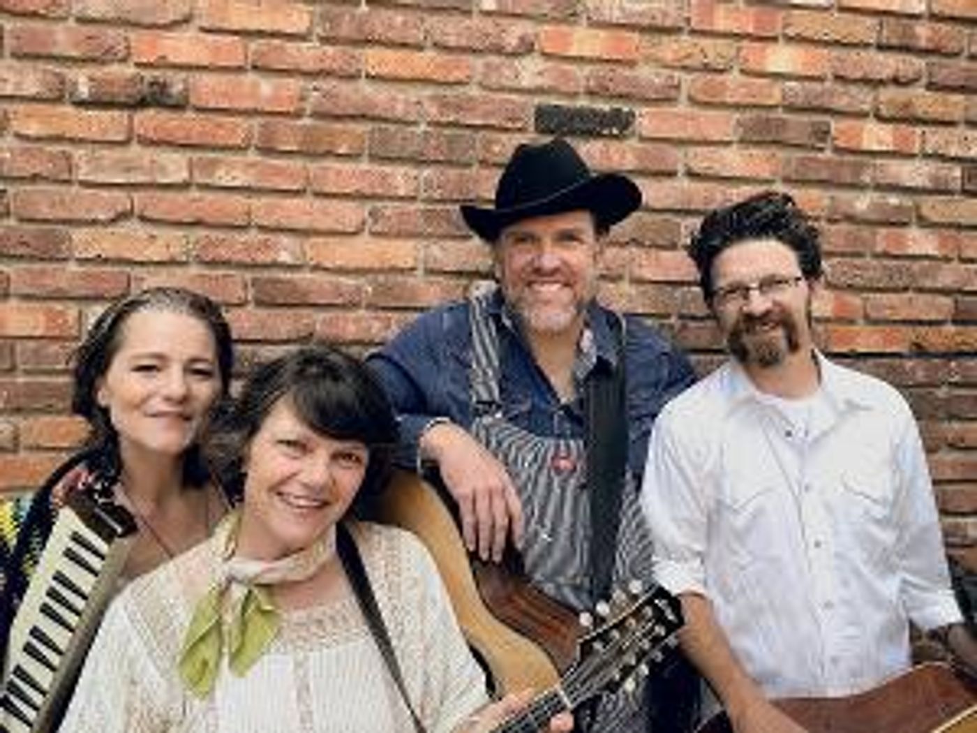 Marino, Mayes, Hicks And Groves Announce Midnight Cricket Club Residency  Image