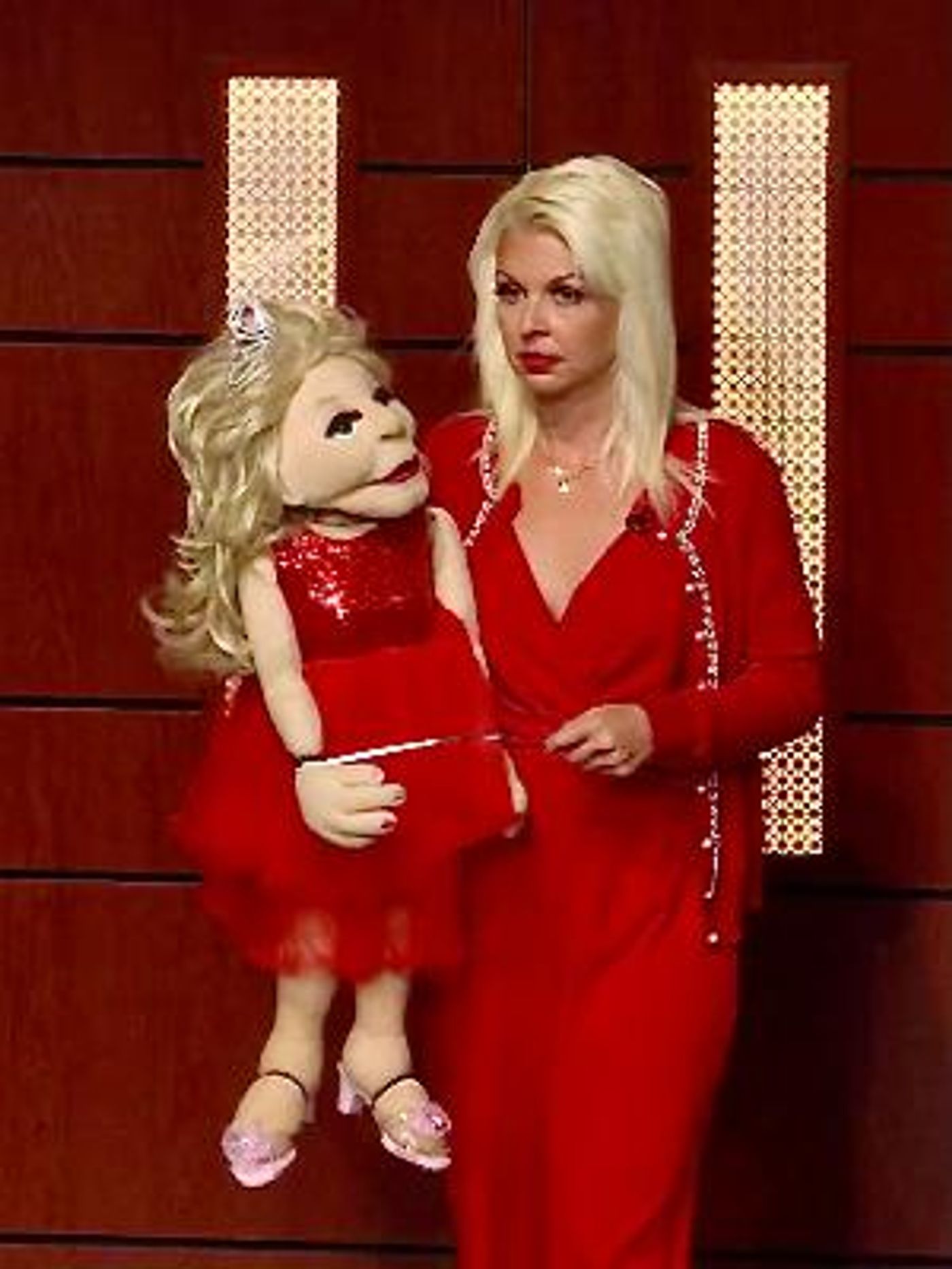 Vegas Headliner April Brucker Demands Equal Pay For Puppets On Season 3 Premiere Of JUDGE JERRY  Image