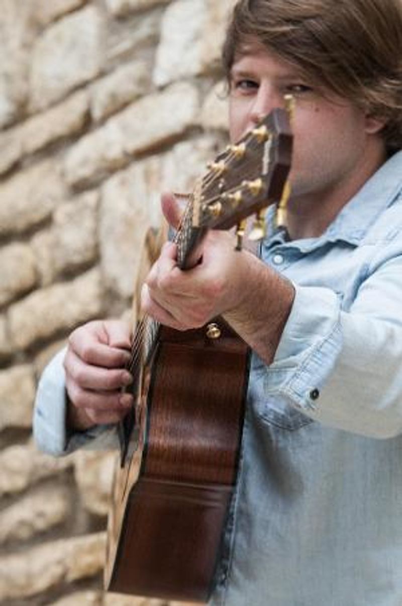 Carter Beckworth Returns With Country Infused New Single 'Jillian' Image