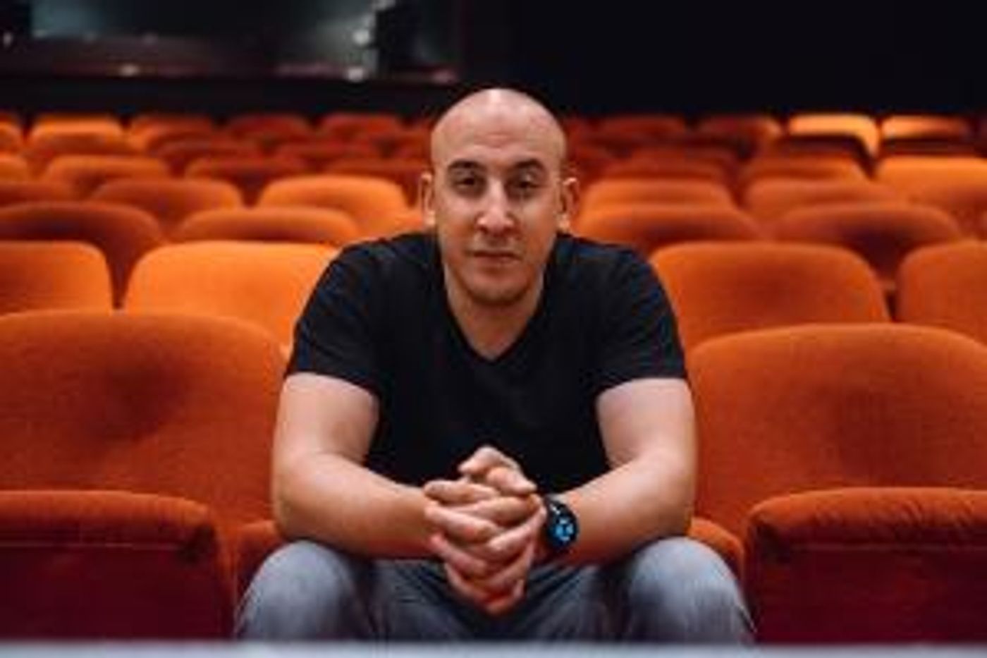 Dalin Oliver Comes to Theatre On The Square Next Month With STAY AT HOME COMEDIAN  Image