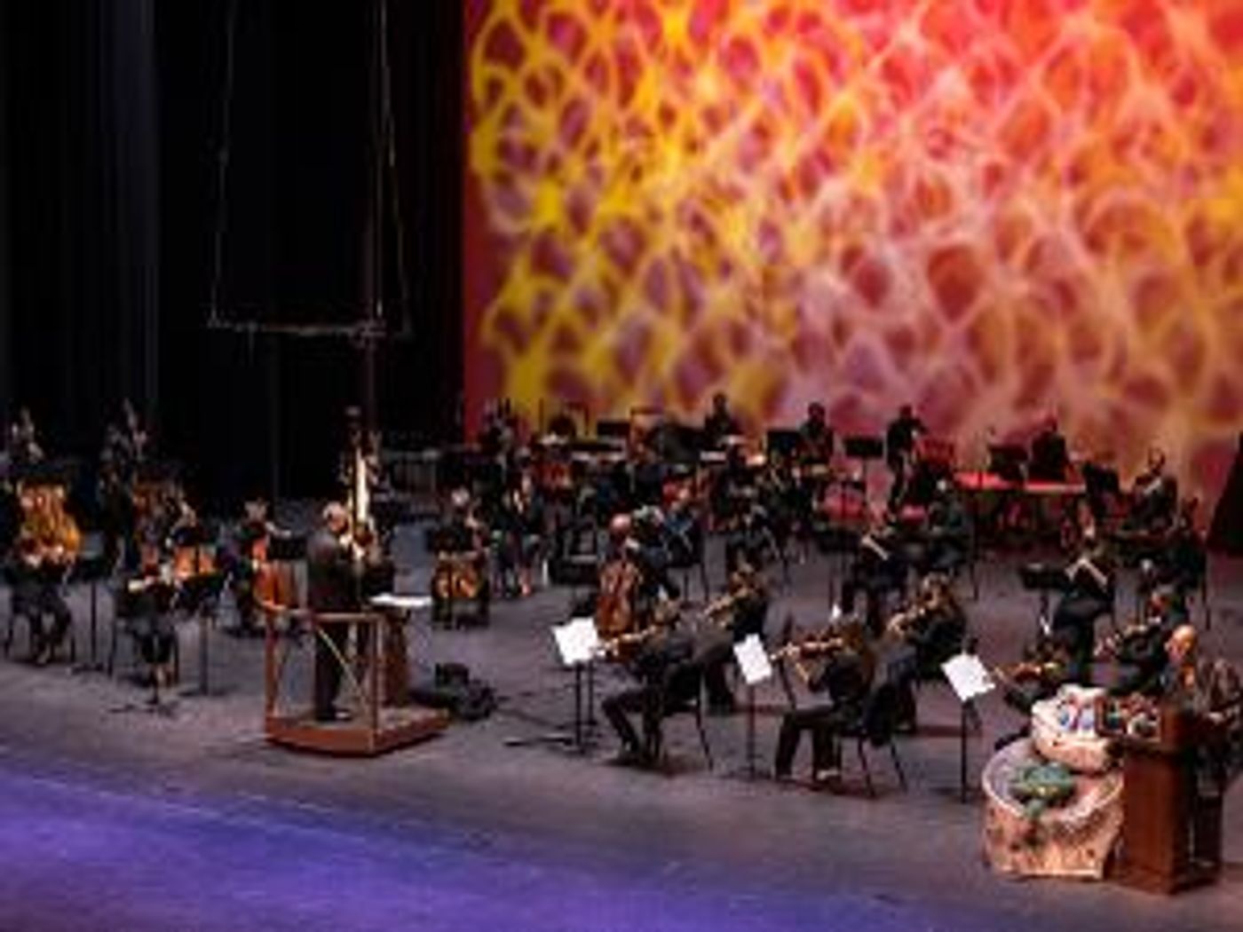 Kravis Classroom Connection Hosts ONE SMALL STEP with Palm Beach Symphony & Demetrius Klein Dance Company  Image