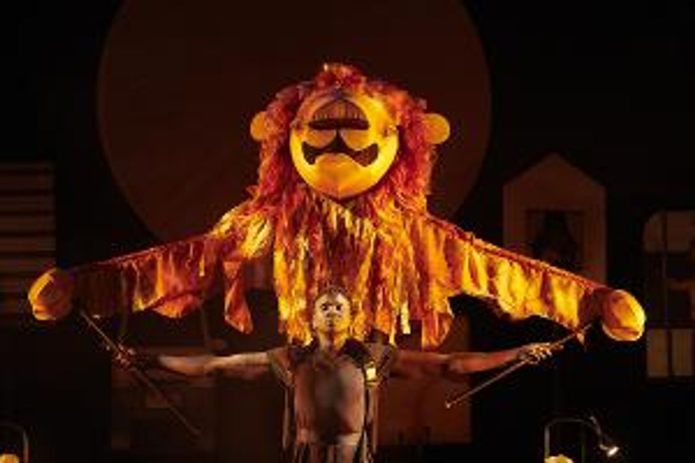 Saint-Saëns On Swan! A Shimmering Perth Summer Comes To Life With Two Concert Pianists In New Puppetry Show  Image