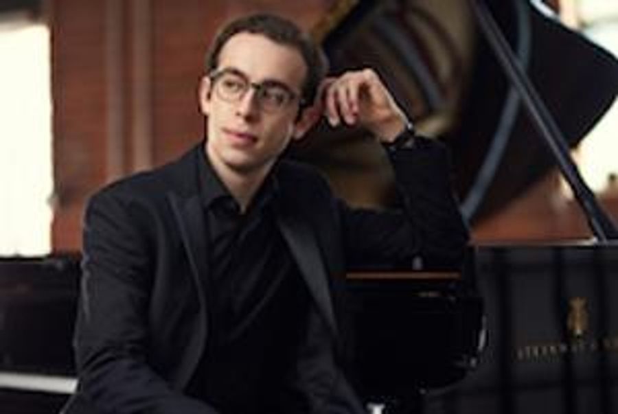 Pianist And Composer Nicolas Namoradze, 2018 Honens Prize Laureate, Will Give Recital Debut At Wigmore Hall Image