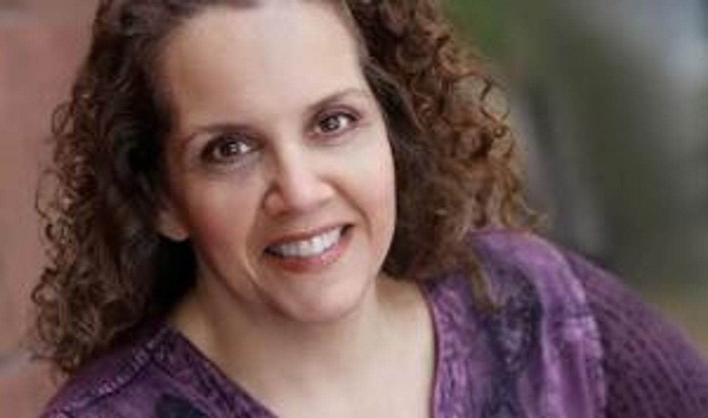 Lisa Dennett Returns To Don't Tell Mama This April With I'LL SAY I LOVE YOU WITH A SONG  Image