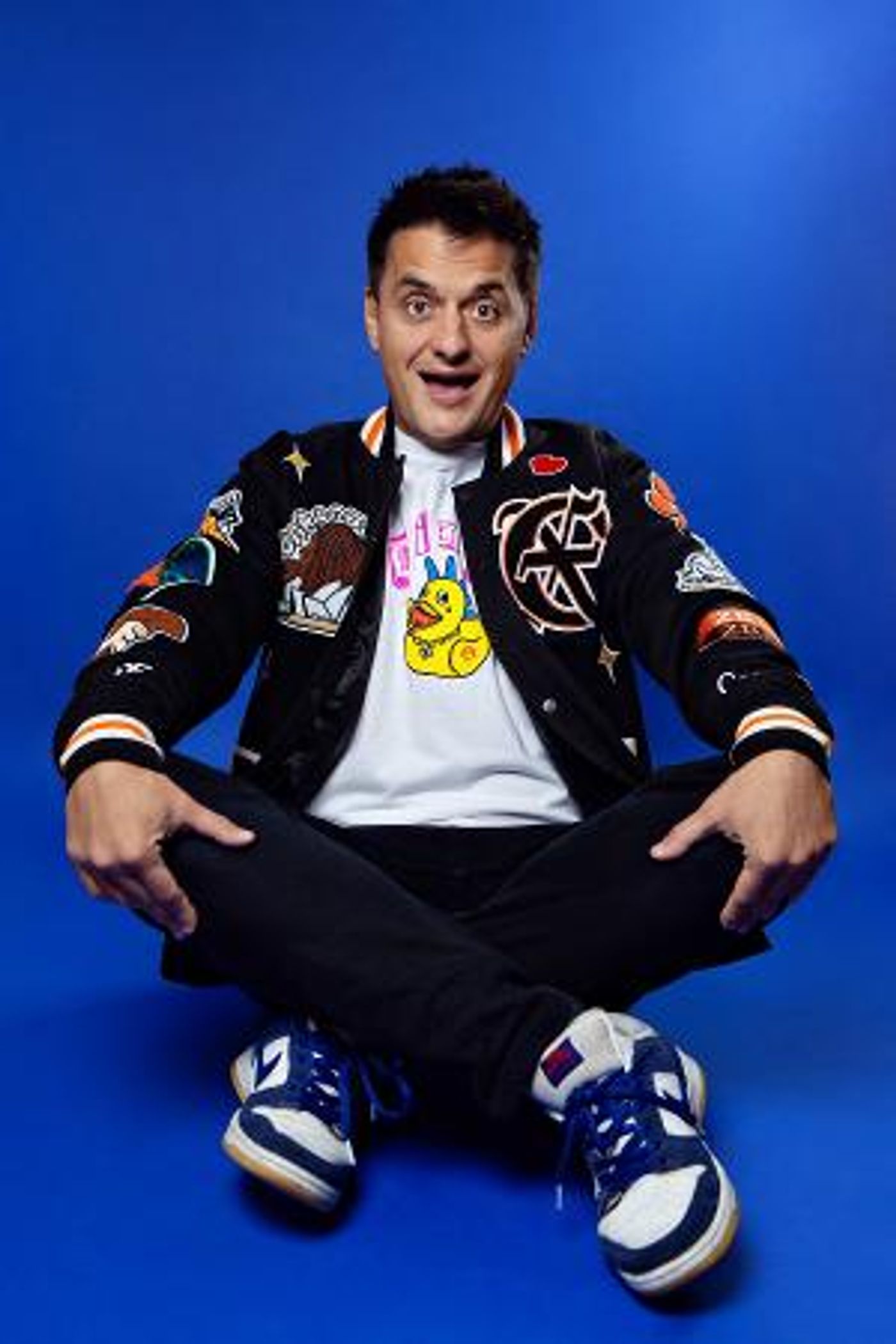 Greek Comedian George Zacharopoulous Takes His Audience Down The Rabbit Hole Of Delusion In WONDERLAND  Image