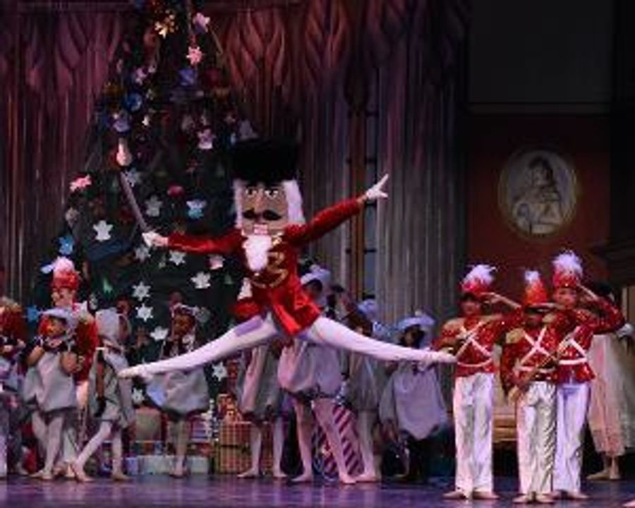The New Orleans Ballet Association Presents THE NUTCRACKER Image
