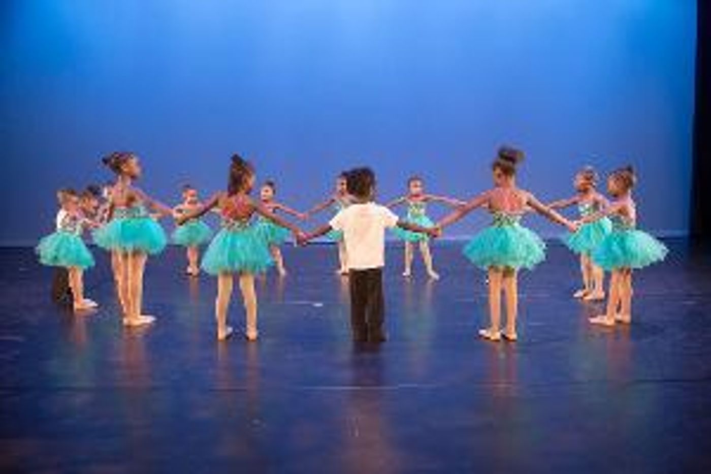 Asase Yaa Cultural Arts Foundation Announces Pre-Registration For In-Person School Of The Arts Program ﻿in 2022  Image