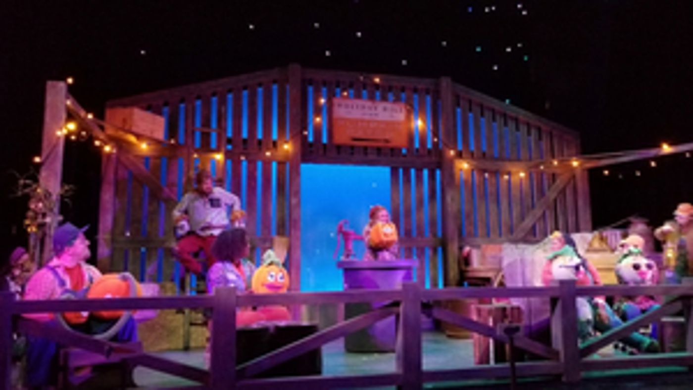 VIDEO: First Look At SPOOKLEY THE SQUARE PUMPKIN At Stages Theatre Company  Image