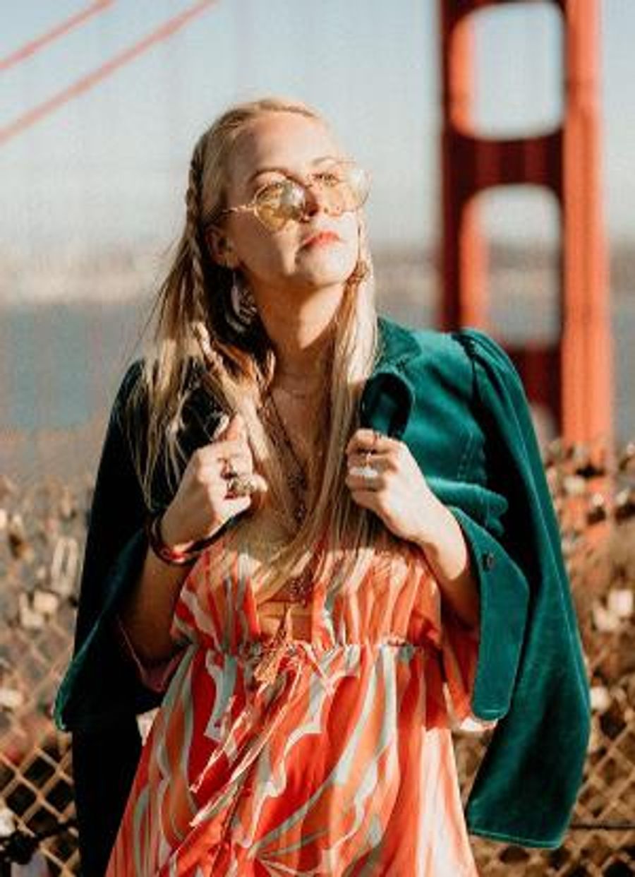 Kendra Mueckeof & the Bunnies Release New Single 'Born to be Happy Always' Image