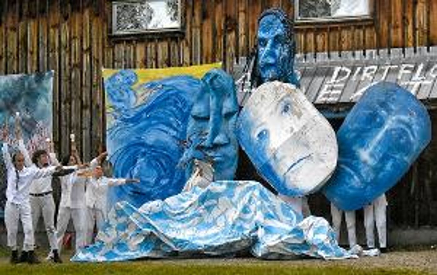 Bread & Puppet Theater to Return To NYC With Political Puppet Theater  Image