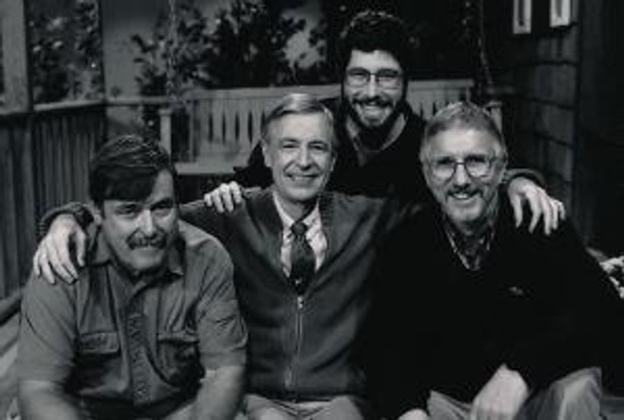 Video: Broadway Joins Mister Rogers Alums To Create A New Years Tribute To Fred Rogers Image