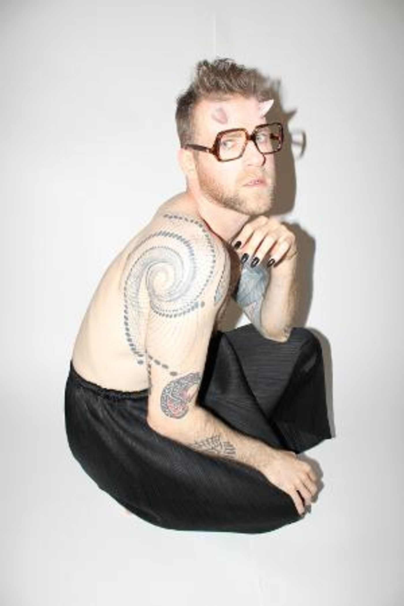 DOV Releases 'Something Beautiful' Remix  Image